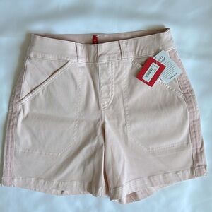 NWT SPANX ice pink, Women’s Stretch Twill Shorts 6”, size XS.